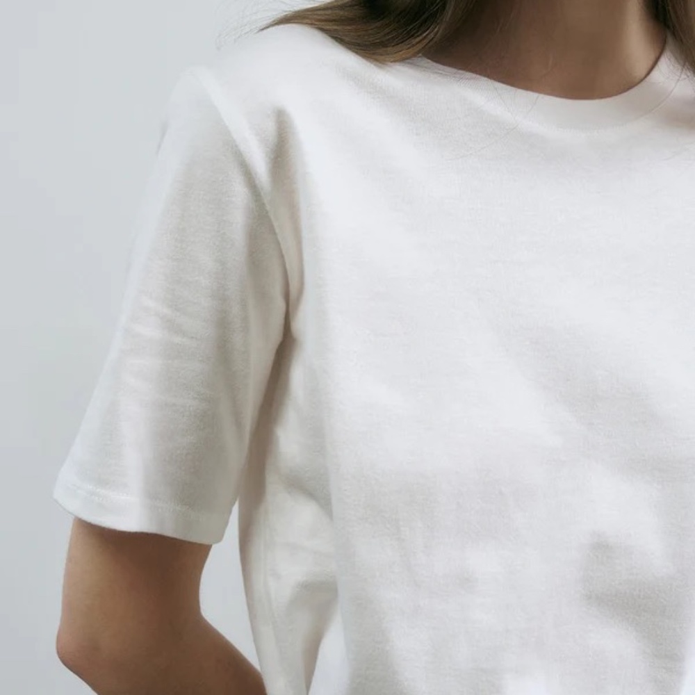 Vincent James 100% Domestic Organic Cotton Tee Size Small Excellent Condition